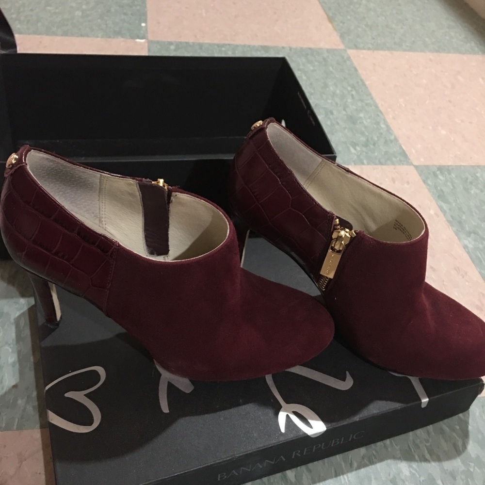 Suede booties - Picture 2 of 3